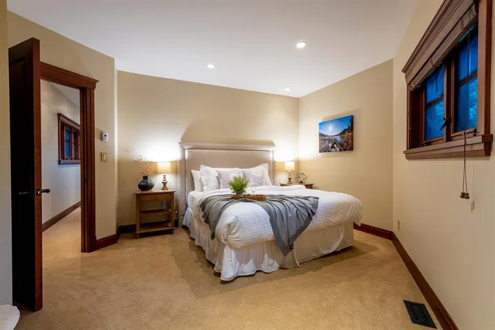 Bedroom 3 has on-suite bathroom.