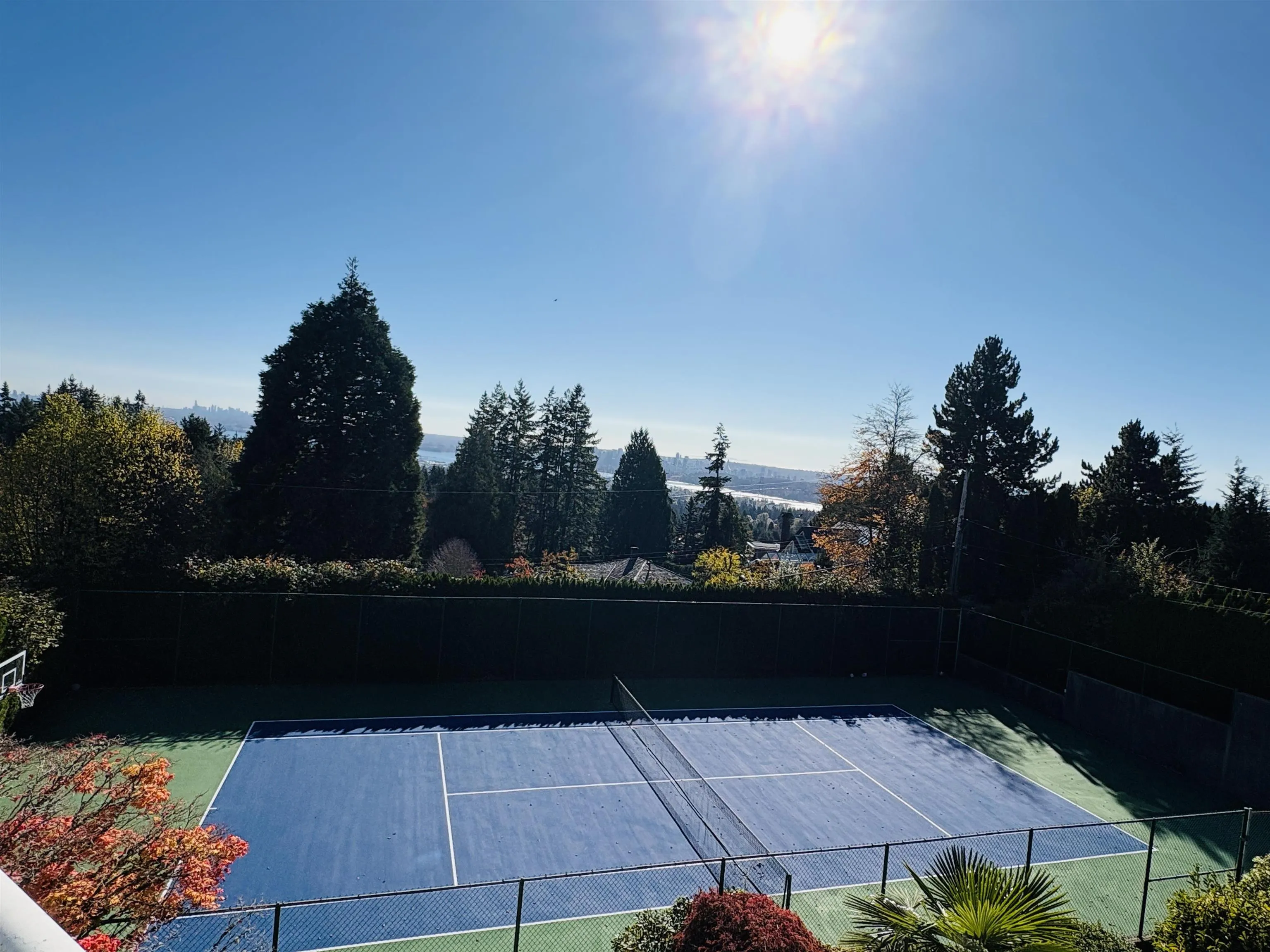 620 Knockmaroon Road, West Vancouver, BC V7S 1R6