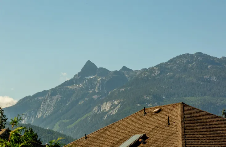 View of mountain feature