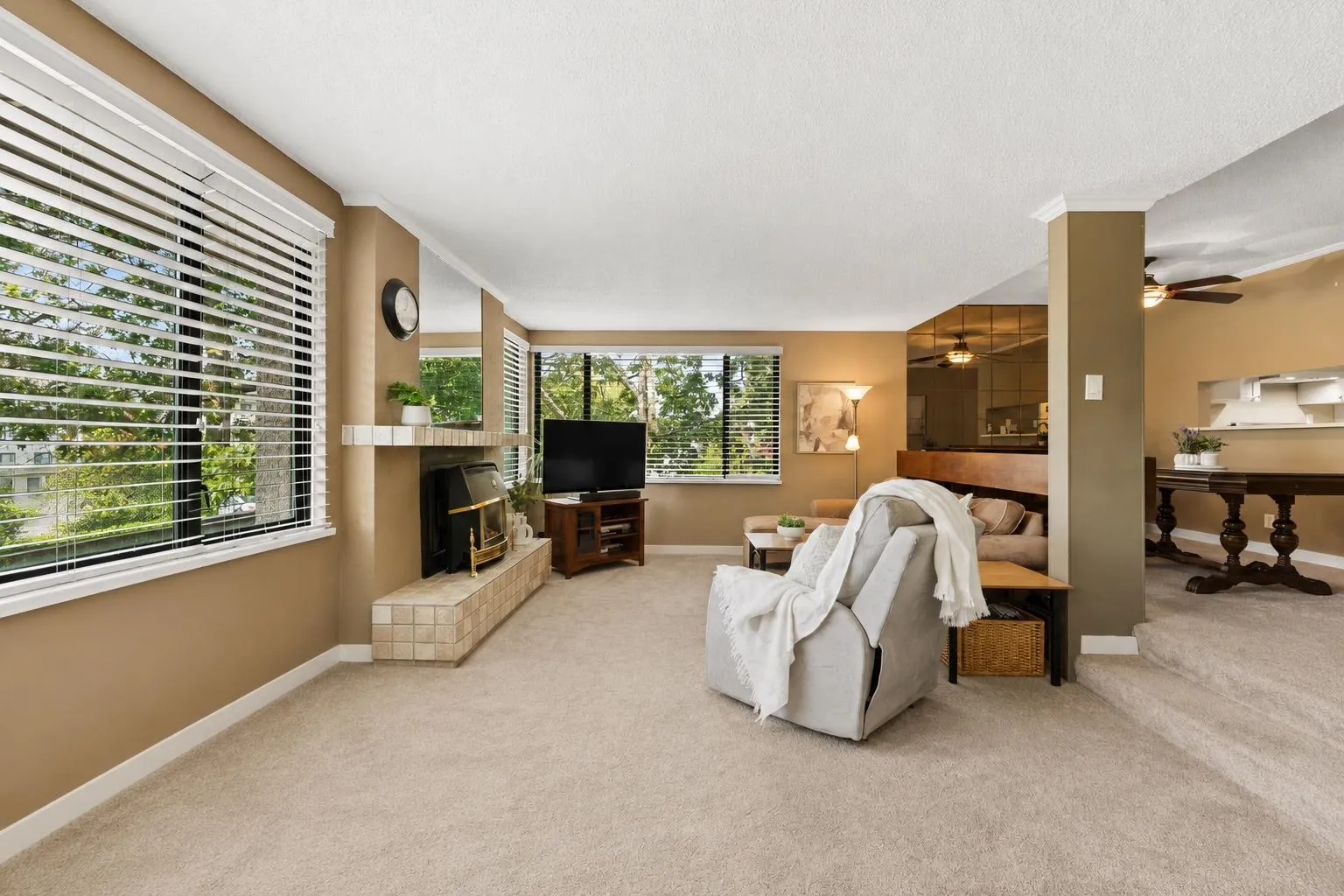 212 15313 19 Avenue, Surrey, BC V4A 1X6