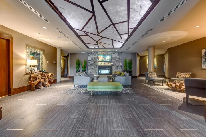 Common area with recessed lighting