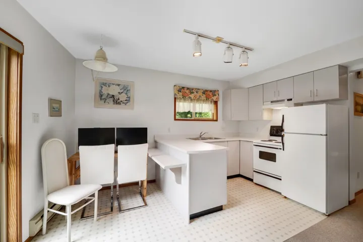 Nanny Suite Kitchen