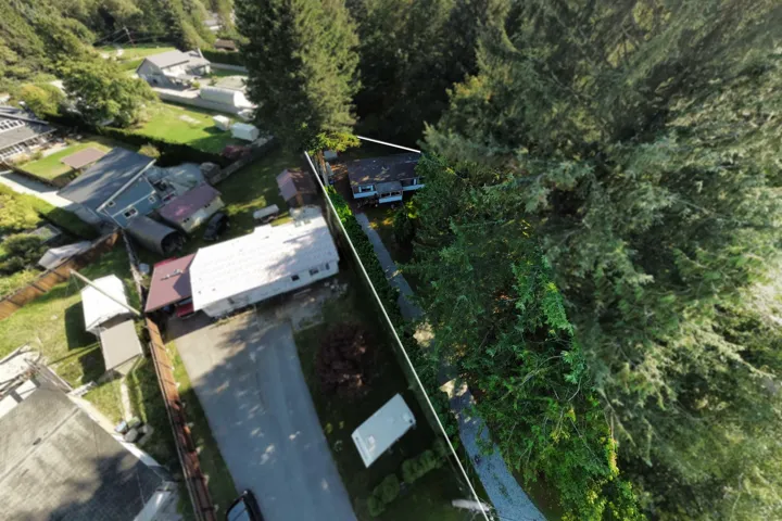 Aerial view of property's location featuring property parcel outlined