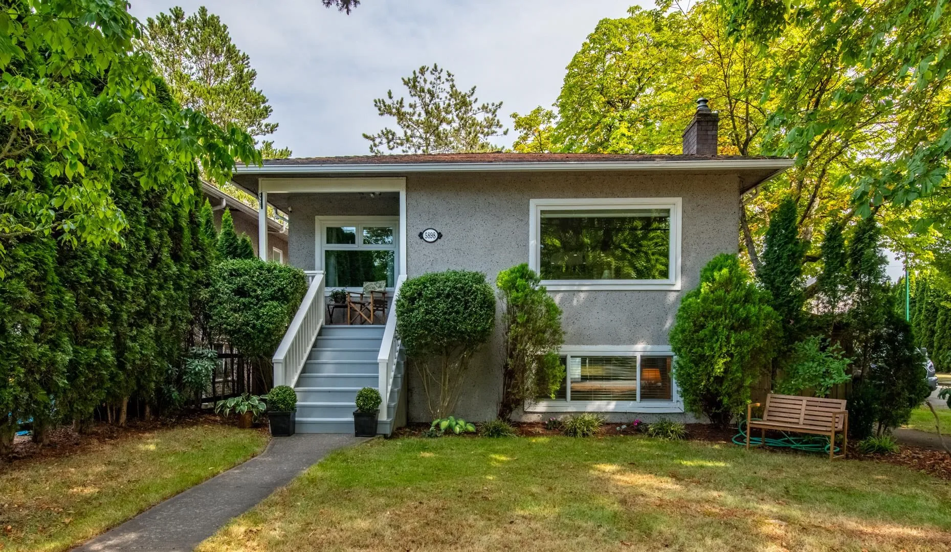 5898 Quebec Street, Vancouver, BC V5W 2P1