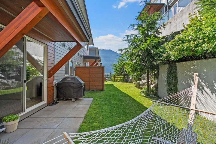 View of yard featuring a mountain view