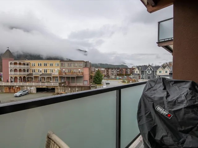 Balcony featuring a grill