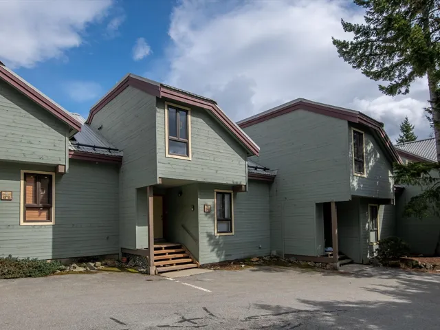 View of front facade featuring metal roof
