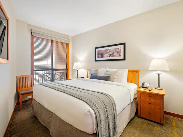 Bedroom featuring baseboards