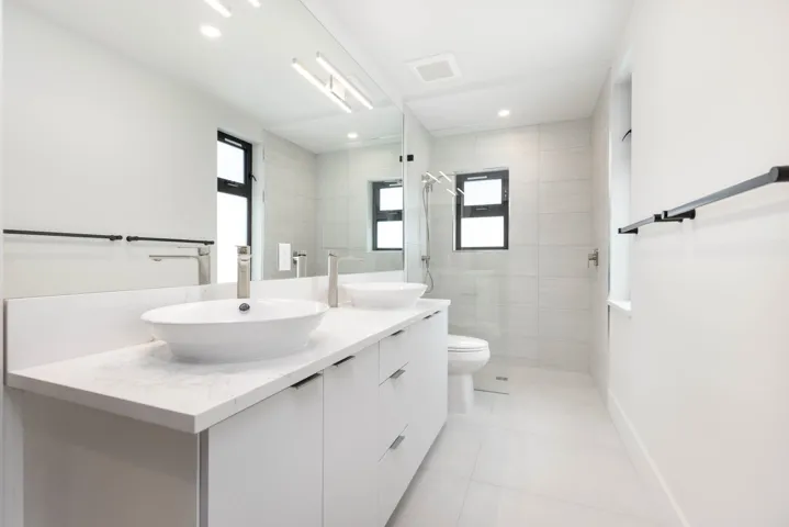 double vanity and walk in shower
