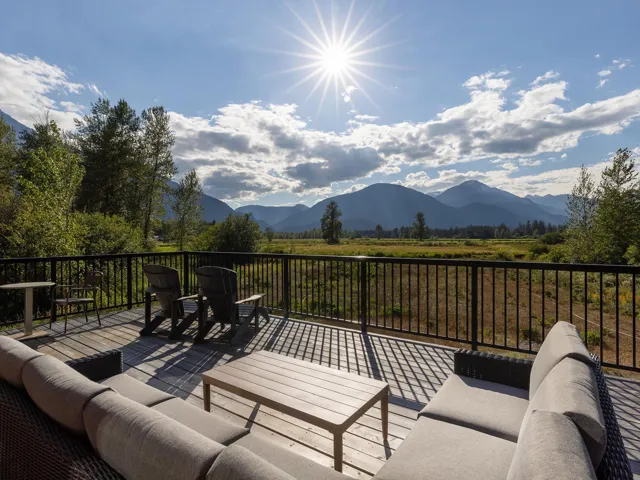 Deck featuring outdoor lounge area and a mountain view