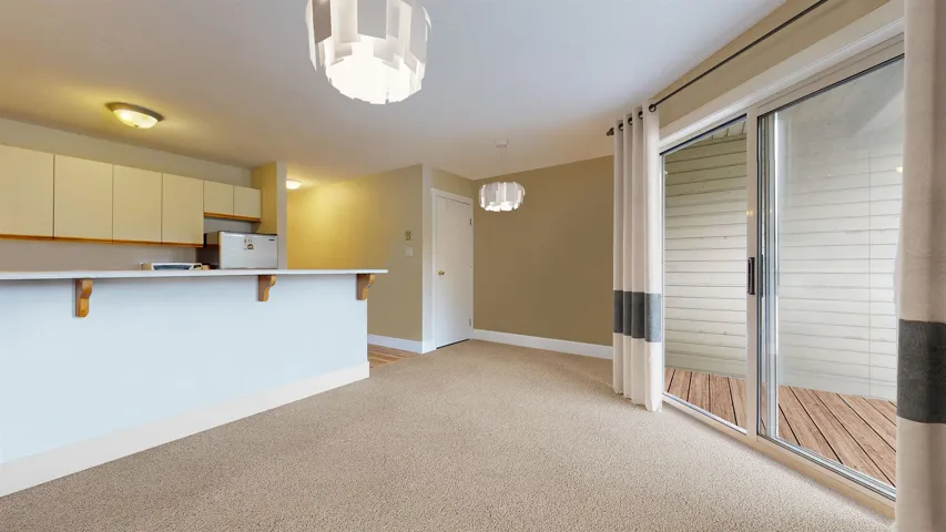 Virtually staged with no furniture