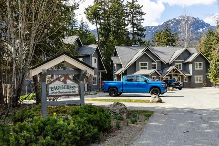 View of street featuring a mountain view