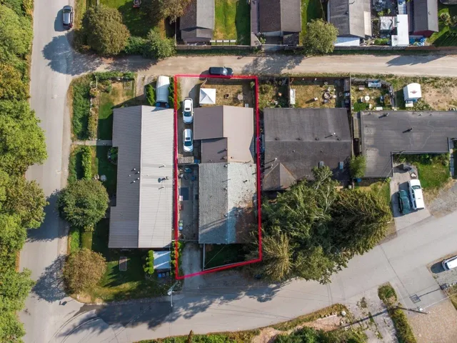 Aerial overview of property's location with property boundaries highlighted