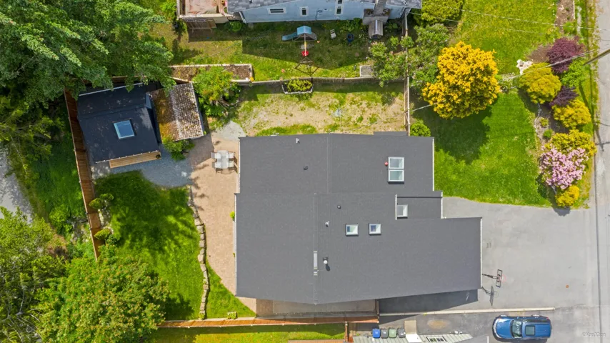 Aerial view of property and surrounding area