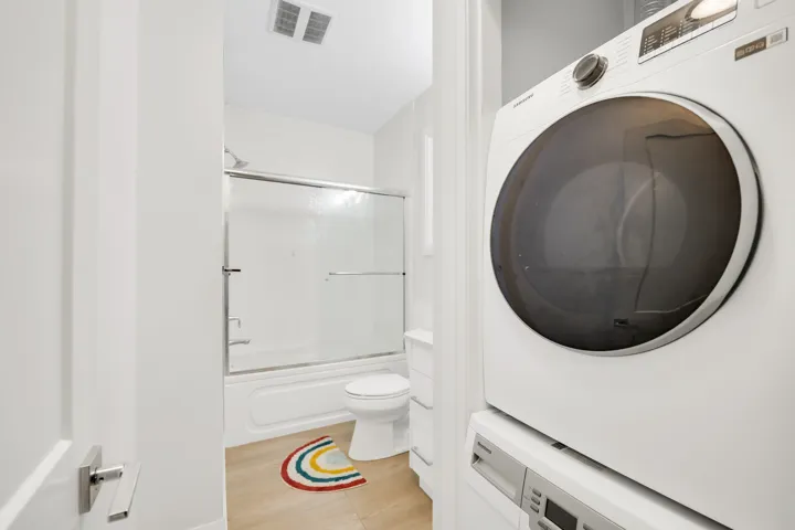 1 BR legal suite with dedicated laundry