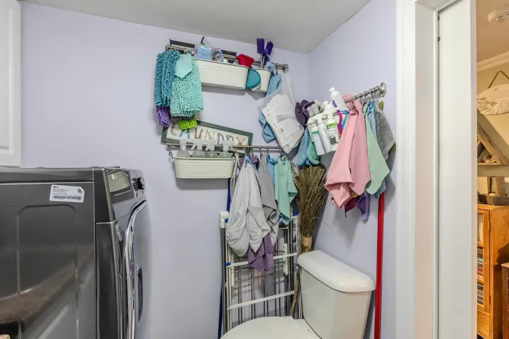 Laundry room also contains a toliet and sink