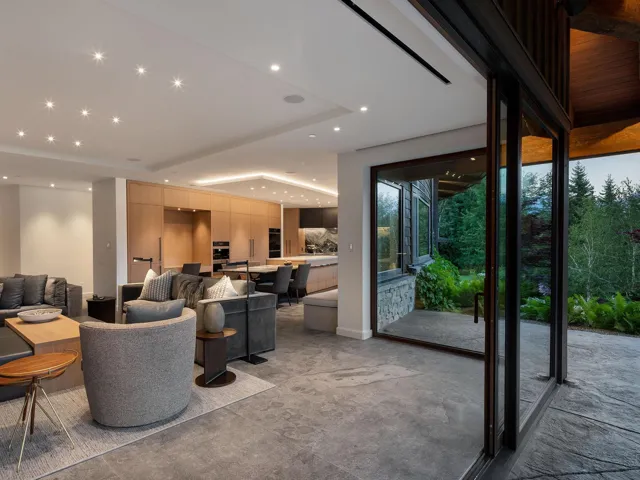 Lobby with recessed lighting