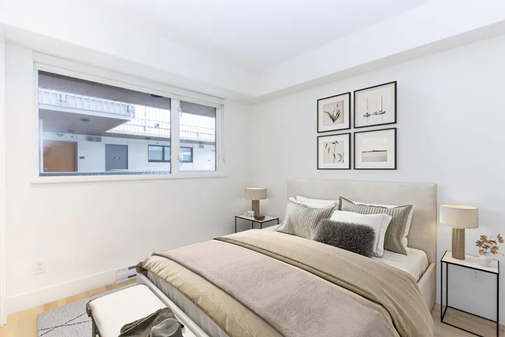 Unfurnished room featuring light wood-style floors and recessed lighting