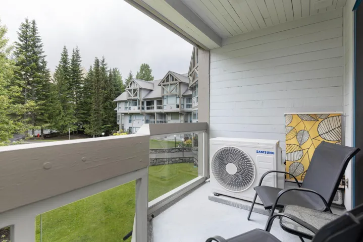 Balcony with a cooling unit