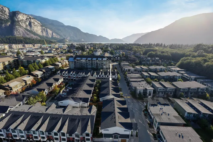 View of property location with mountains