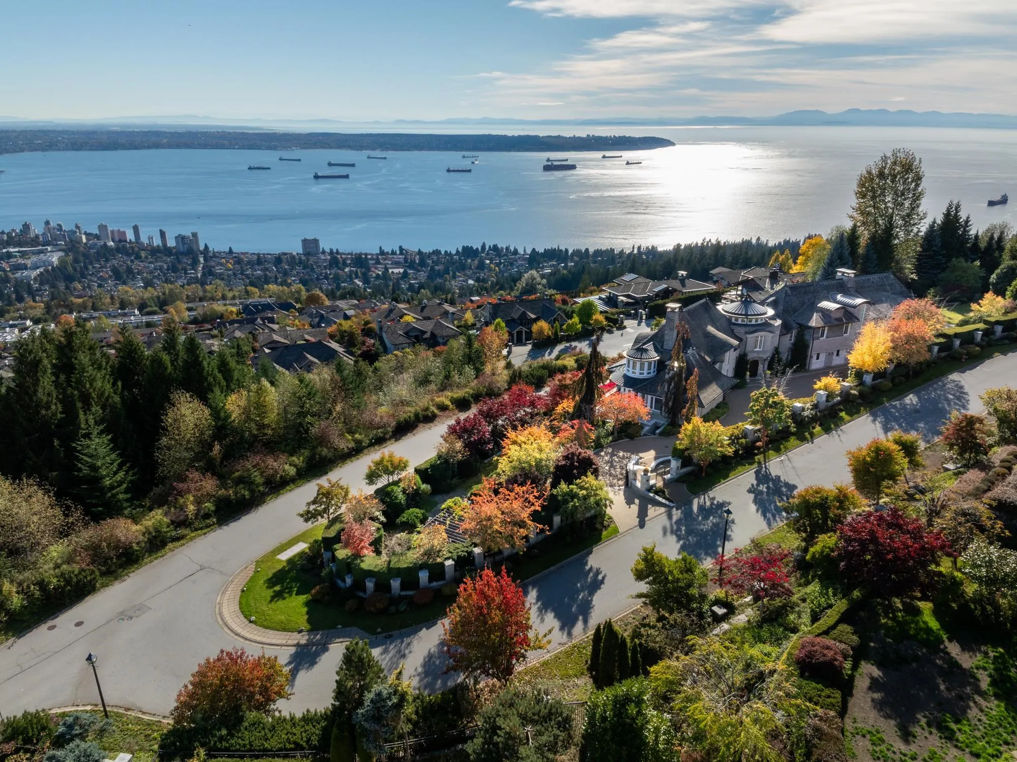 2743 Willoughby Road, West Vancouver, BC V7S 3K3