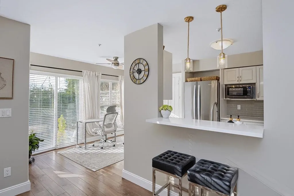 3 735 Park Road, Gibsons, BC V0N 1V7