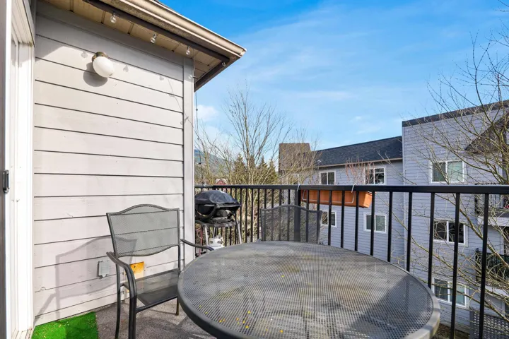 Balcony with outdoor dining area