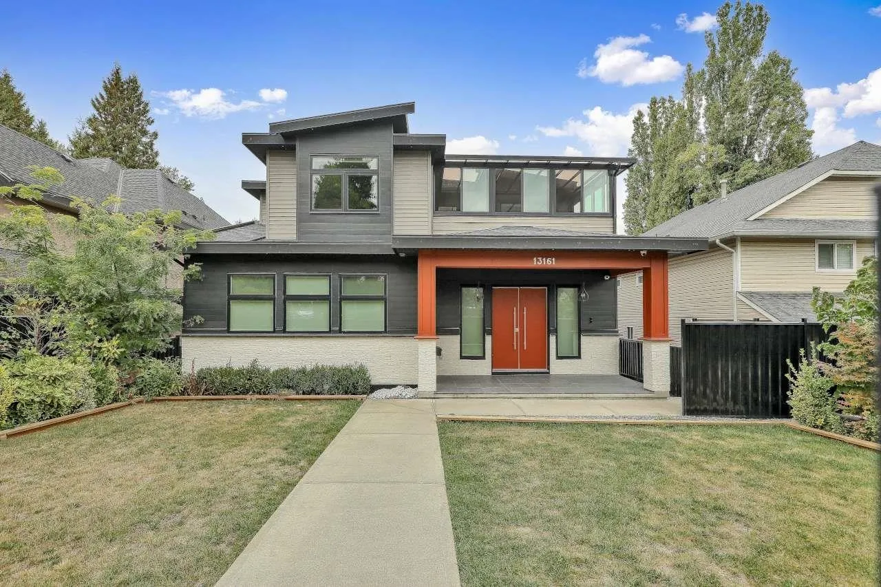 13161 111 Avenue, Surrey, BC V3T 2S3