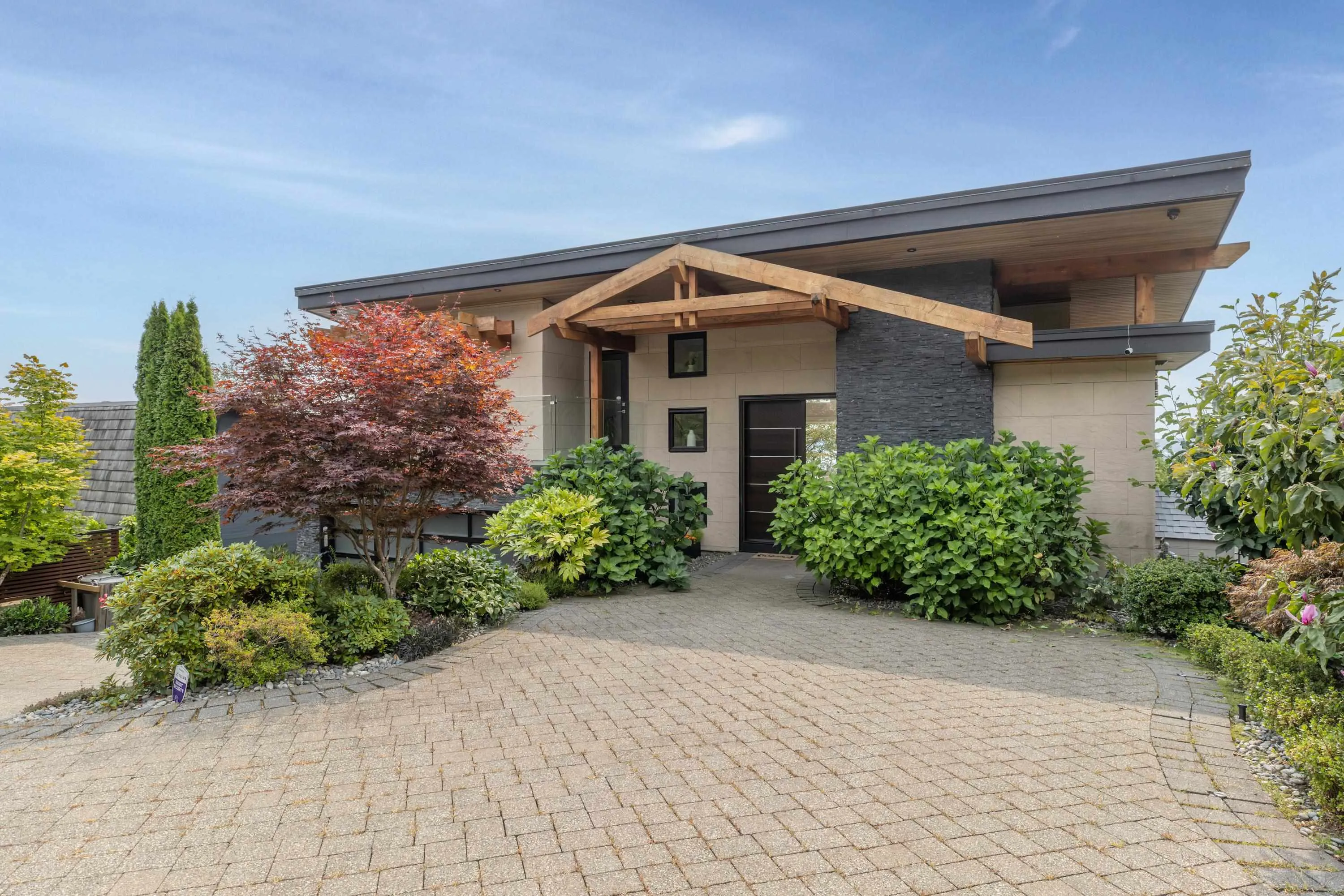 2512 Palmerston Avenue, West Vancouver, BC V7V 2W5