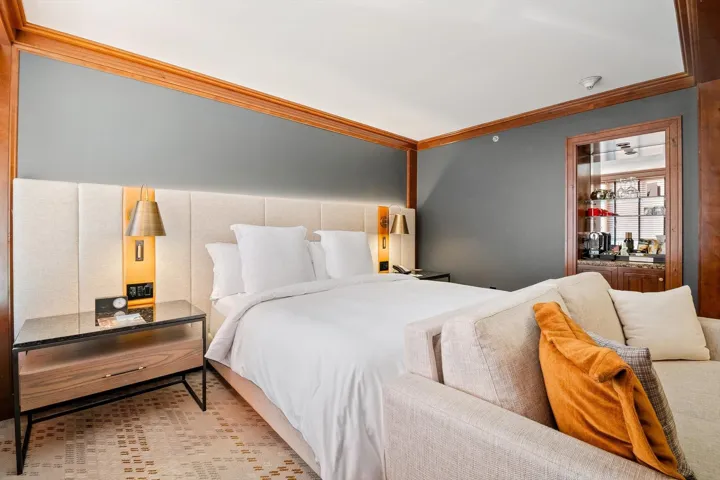 Bedroom with ornamental molding