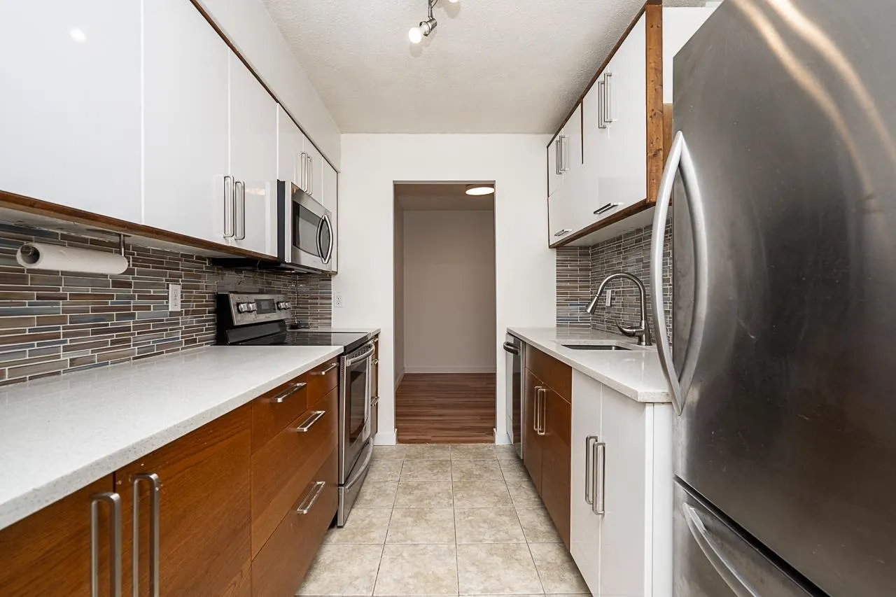 701 2060 Bellwood Avenue, Burnaby, BC V5B 4V2