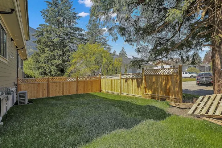 View of yard featuring central AC unit