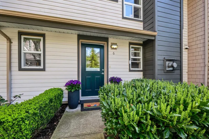 Front Exterior of the home