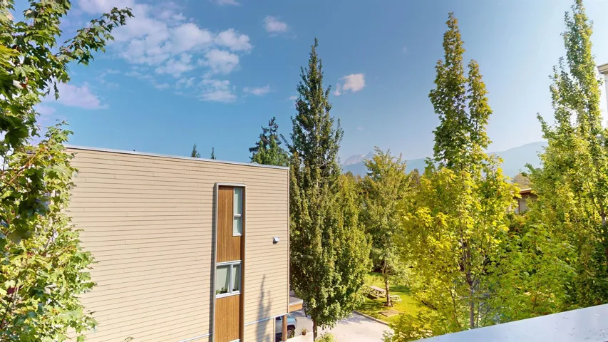 View of side of home