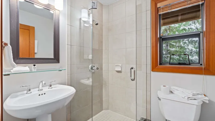 Main floor bathroom.