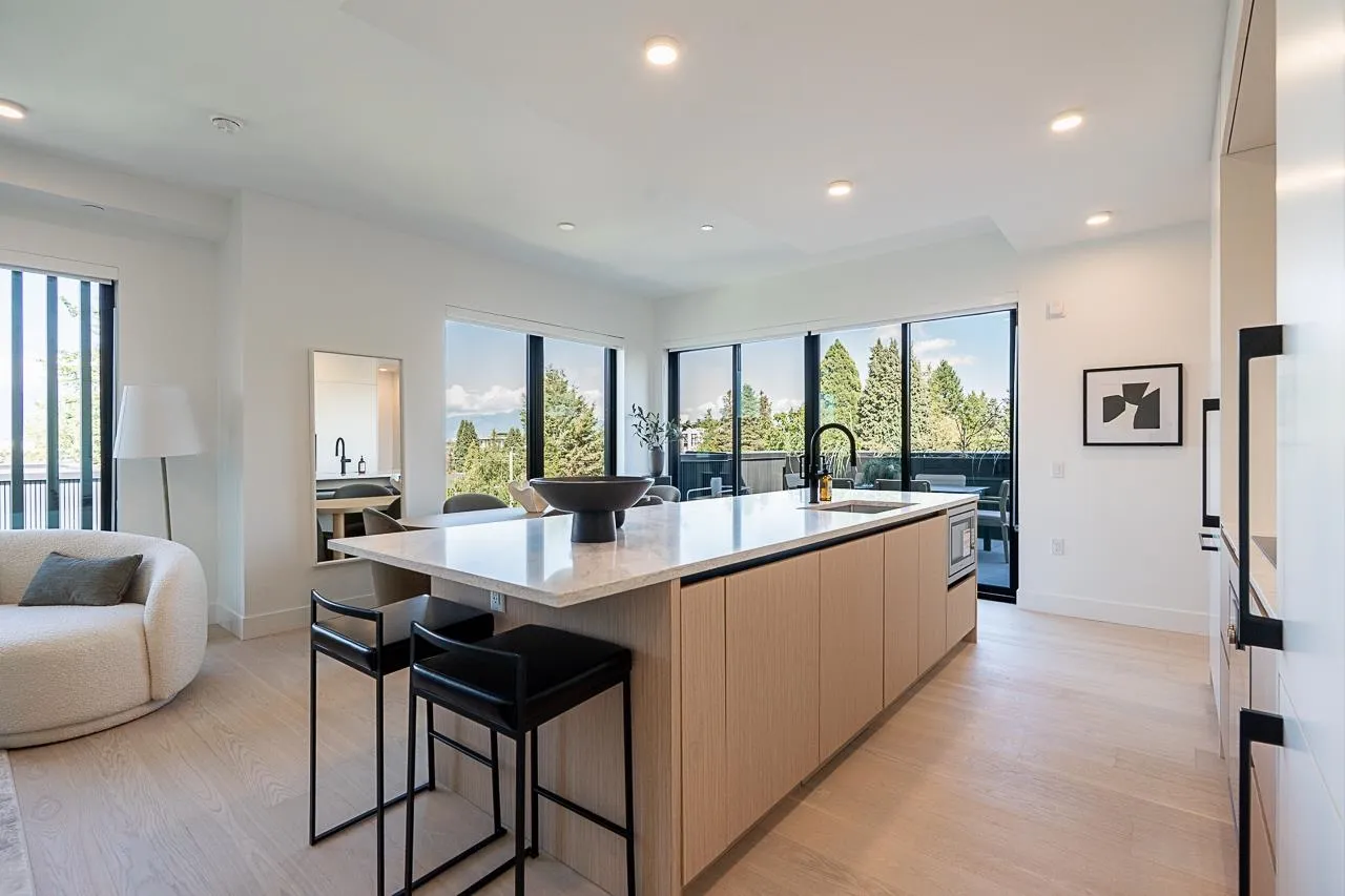 202 539 W 28th Avenue, Vancouver, BC V5Z 2H2