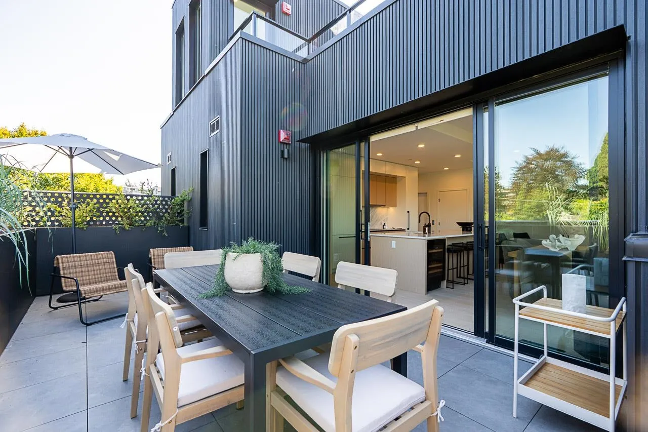 202 539 W 28th Avenue, Vancouver, BC V5Z 2H2