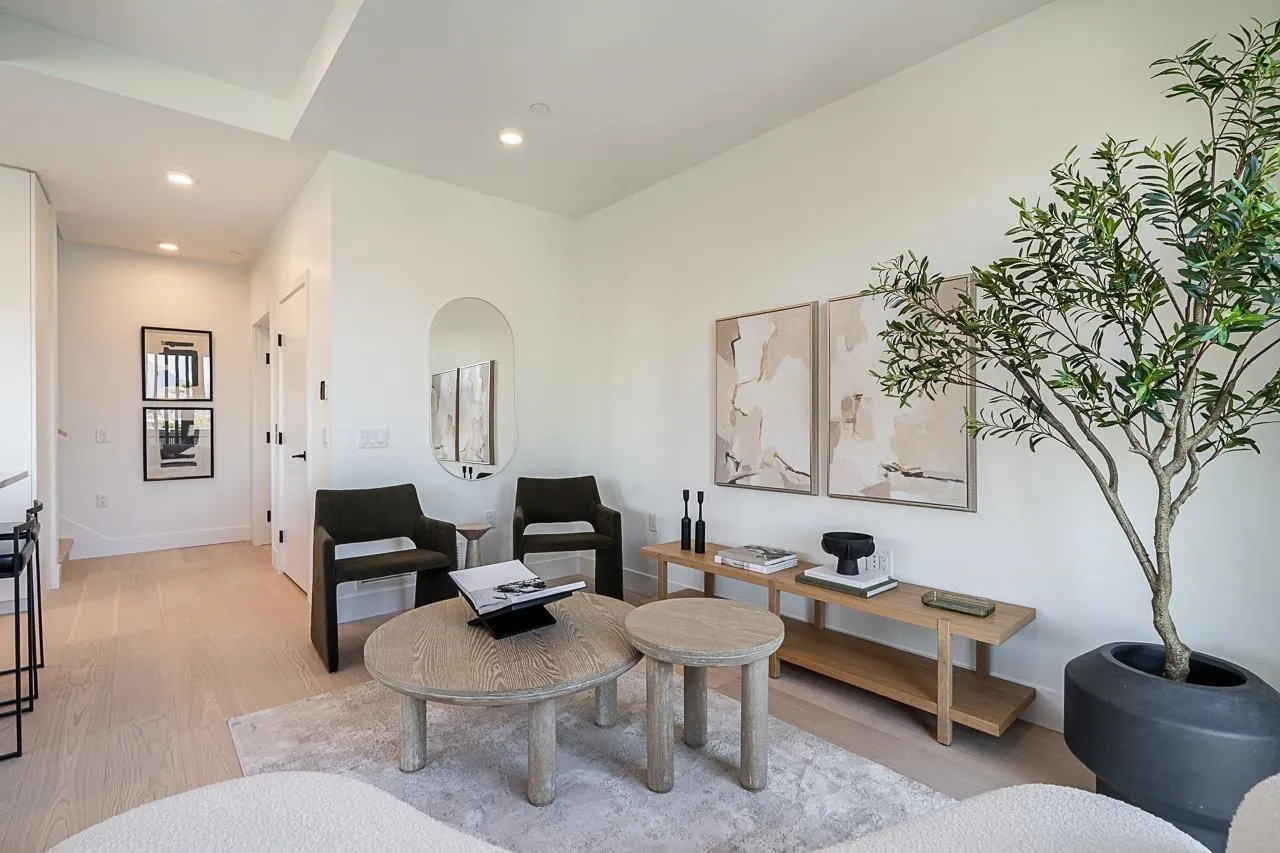 202 539 W 28th Avenue, Vancouver, BC V5Z 2H2