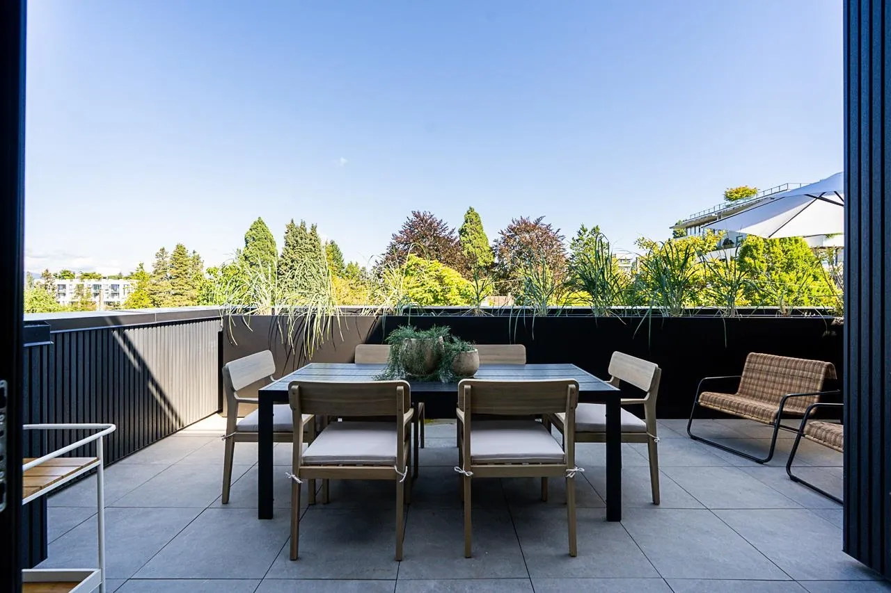 202 539 W 28th Avenue, Vancouver, BC V5Z 2H2