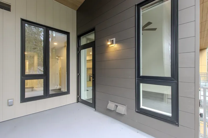 Balcony - approx 116 sq.ft.