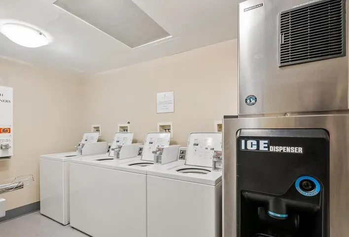 Shared laundry with independent washer and dryer