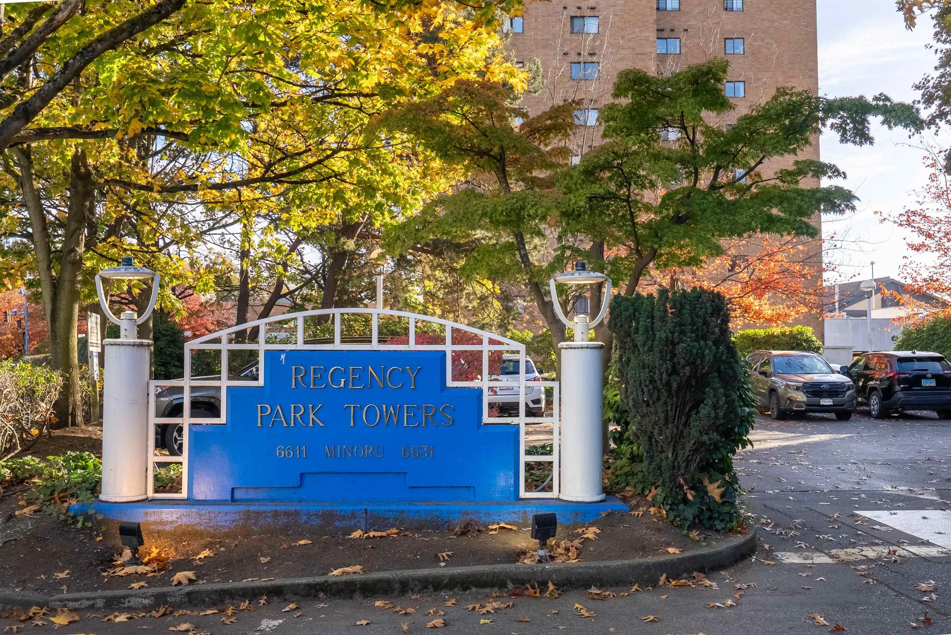 807 6631 Minoru Boulevard, Richmond, BC V6Y 1Z1