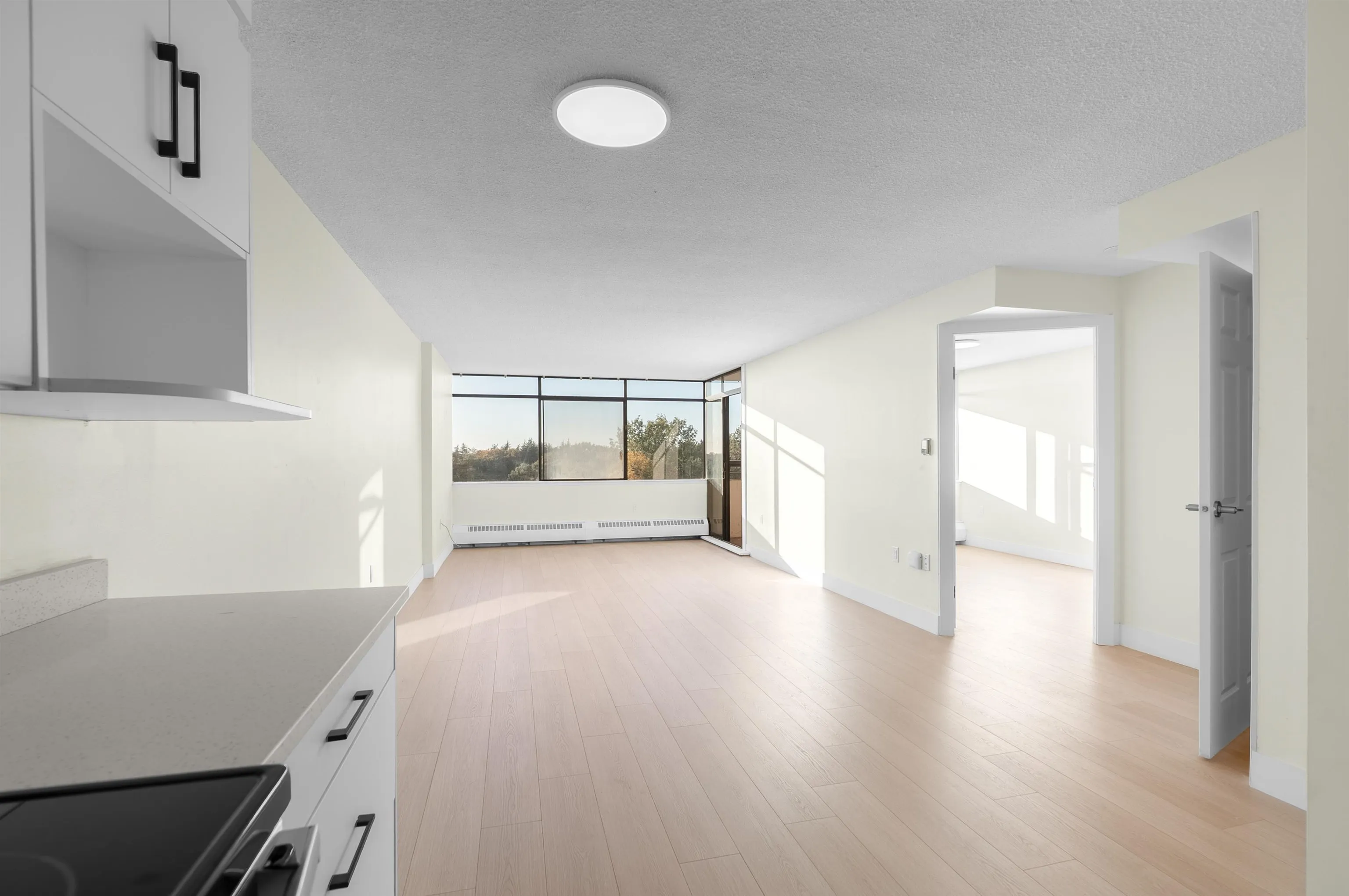 807 6631 Minoru Boulevard, Richmond, BC V6Y 1Z1