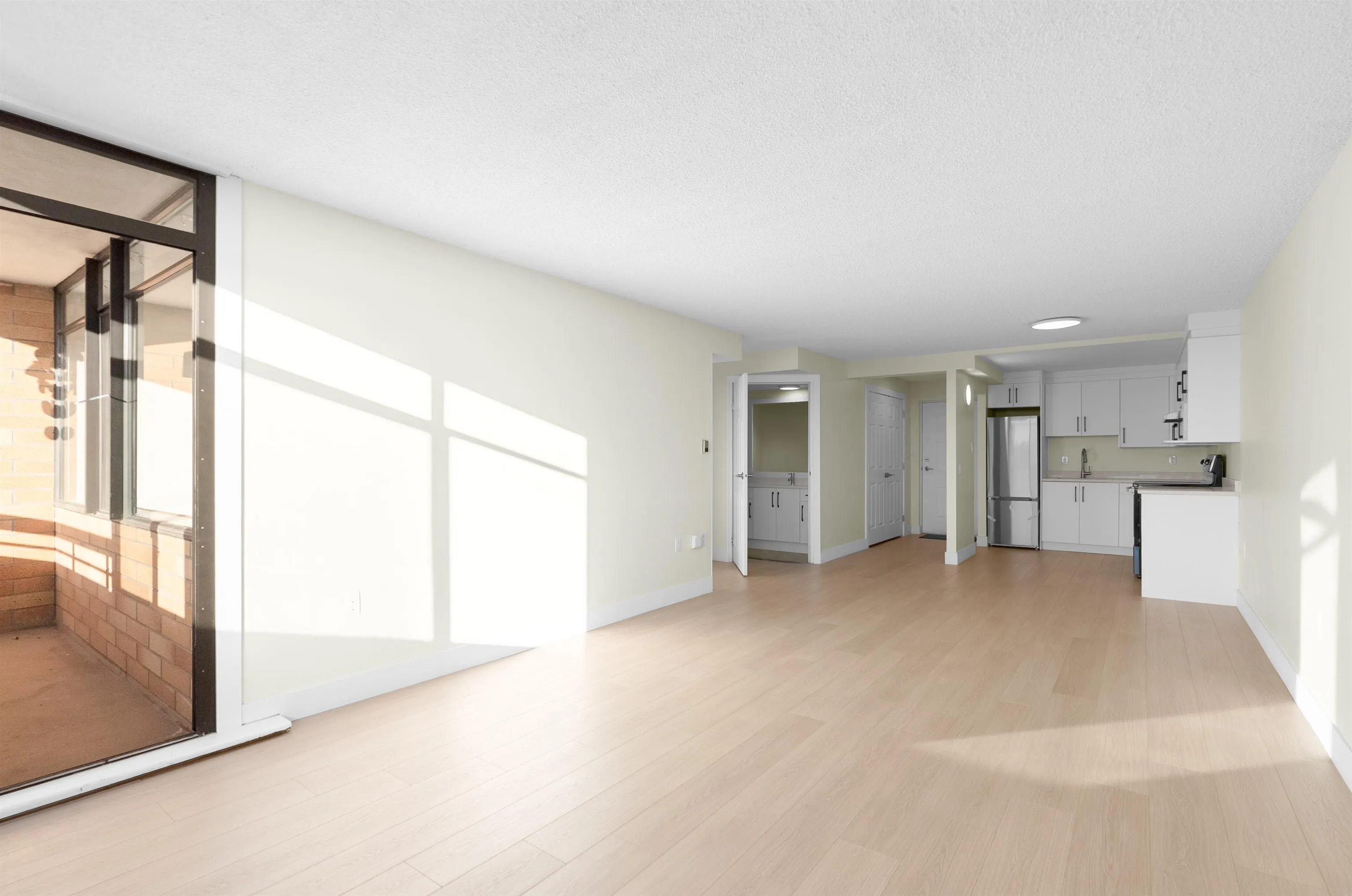 807 6631 Minoru Boulevard, Richmond, BC V6Y 1Z1