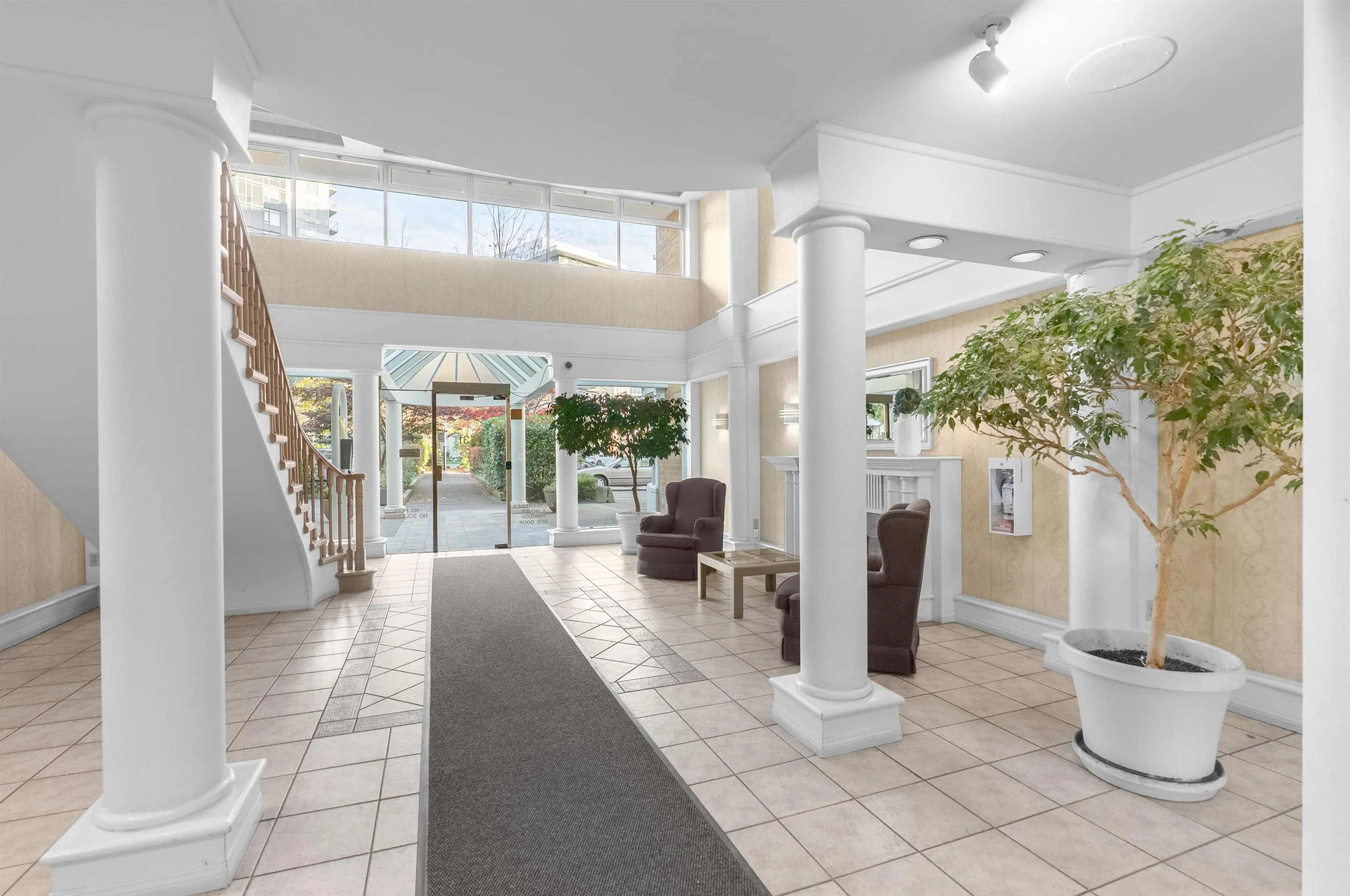 807 6631 Minoru Boulevard, Richmond, BC V6Y 1Z1