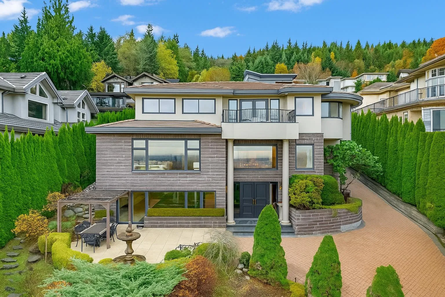 1525 Errigal Place, West Vancouver, BC V7S 3H1