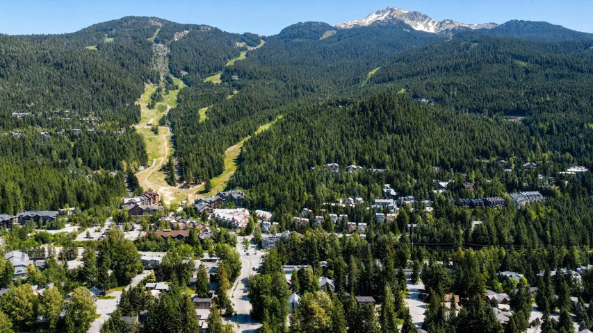 A short Walk to the Creekside Gondola & Shops