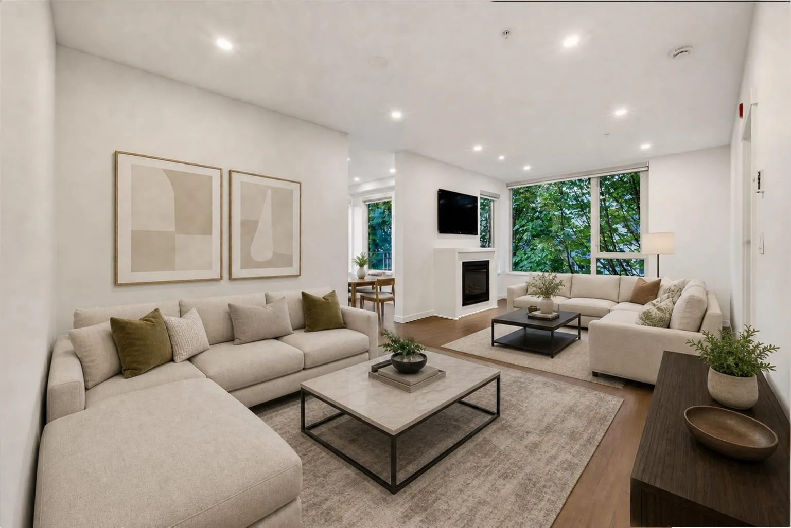 411 119 W 22nd Street, North Vancouver, BC V7M 0B4