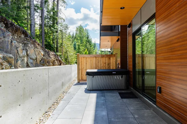 View of patio / terrace featuring a hot tub