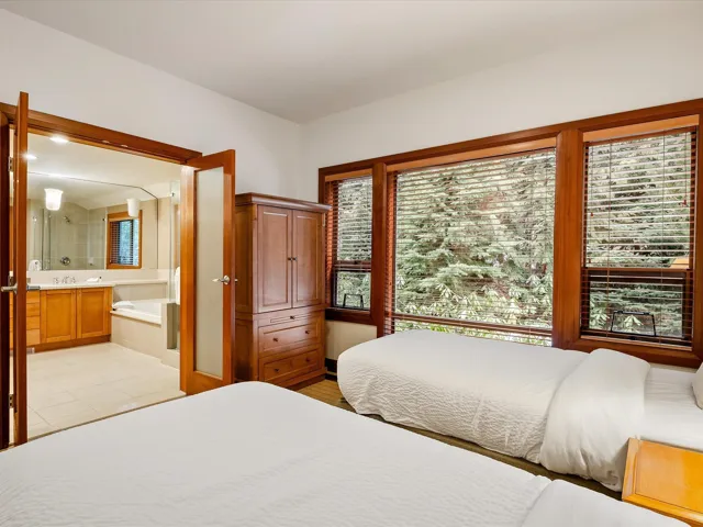 Bedroom featuring baseboards